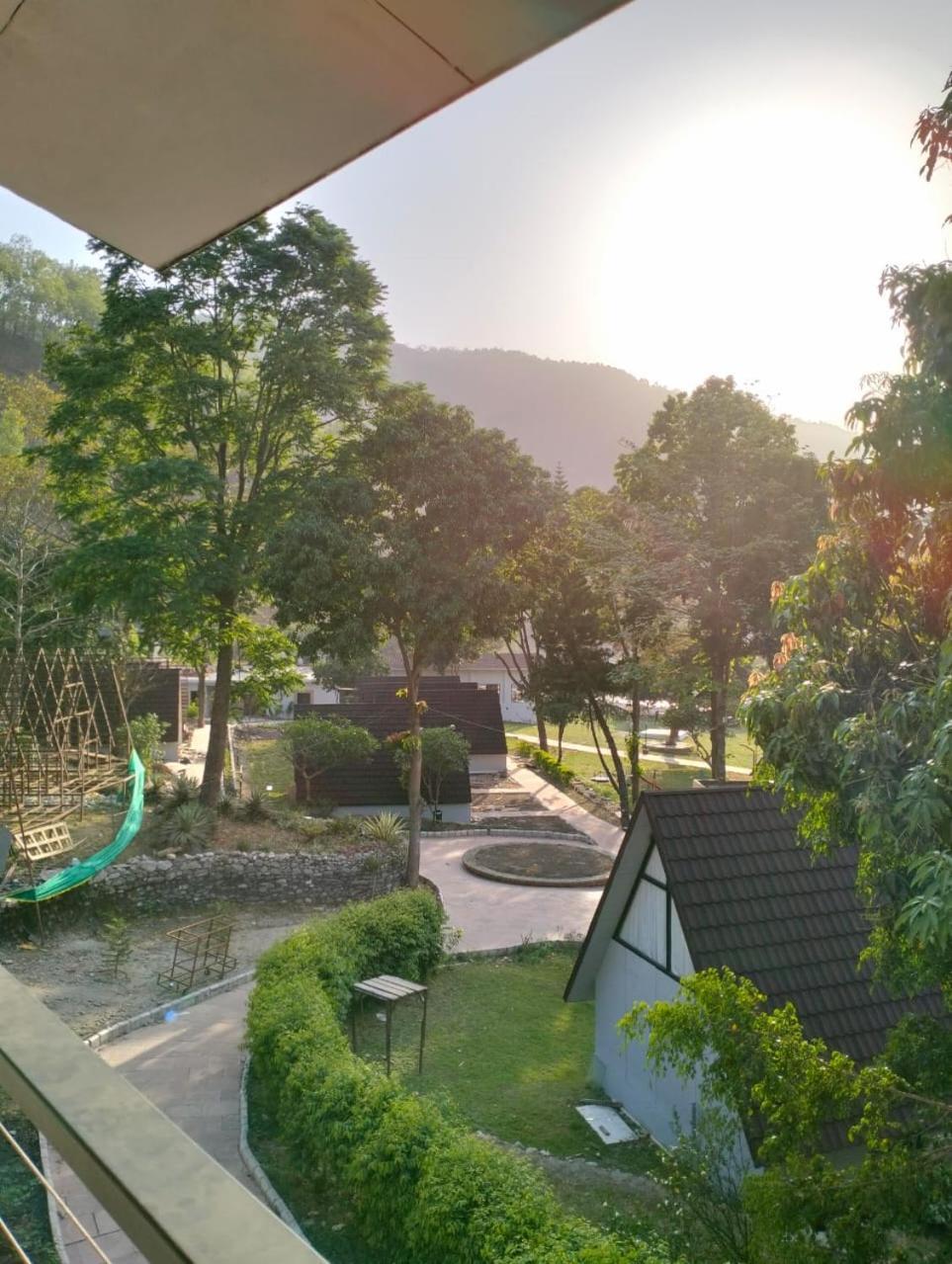 Welcomheritage Tarangi Ramganga Resort Marchula Kültér fotó